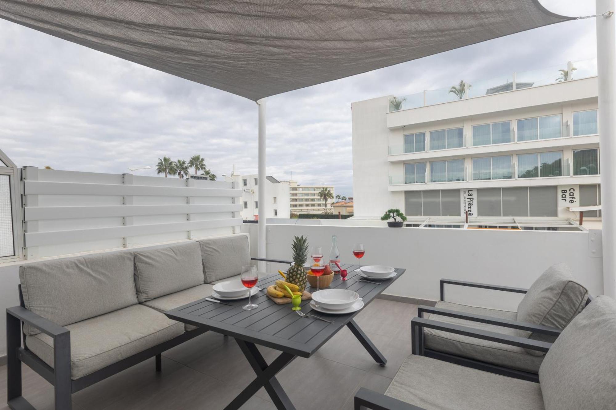 Evas Apartment Протарас Екстериор снимка