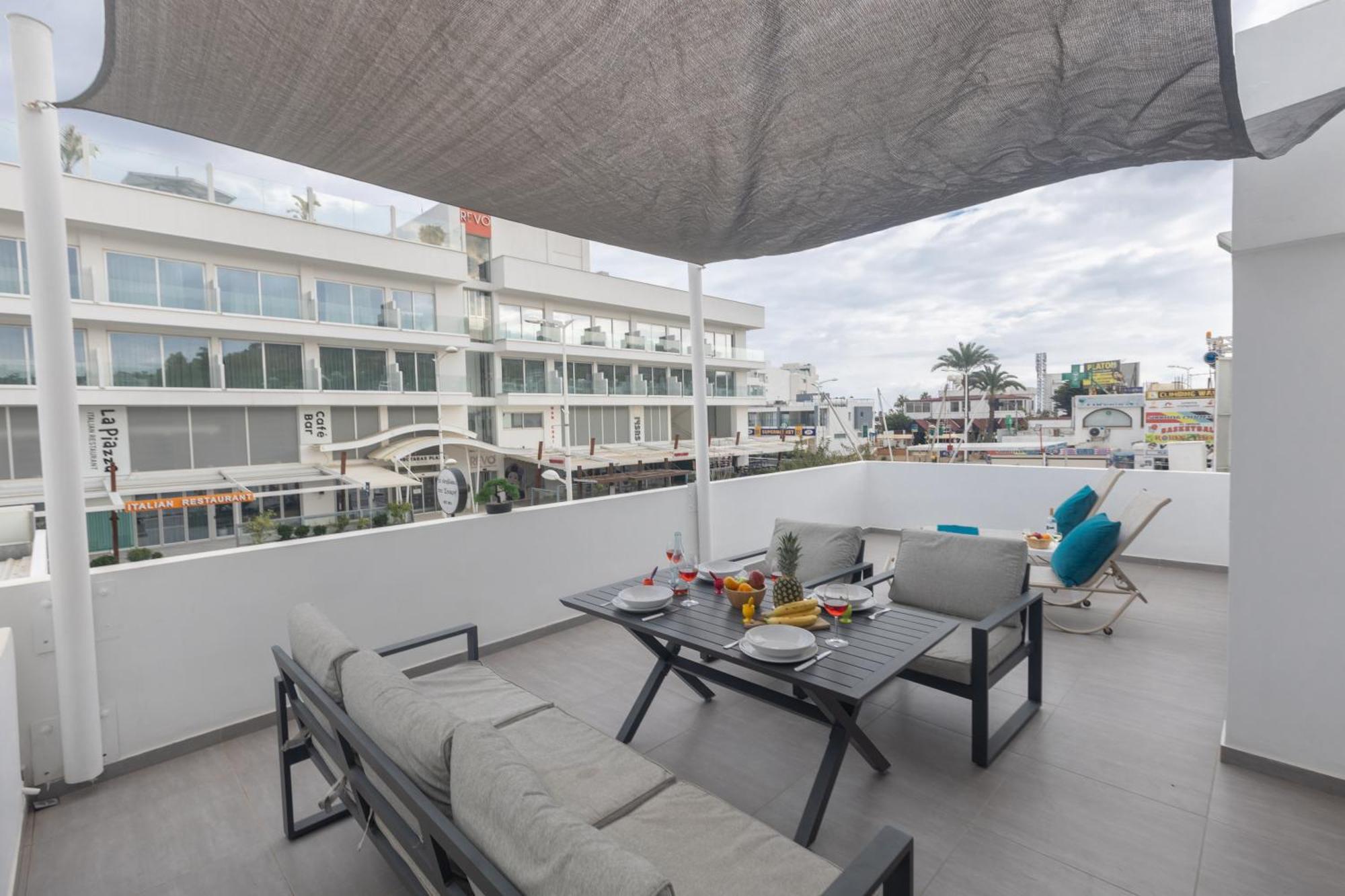 Evas Apartment Протарас Екстериор снимка