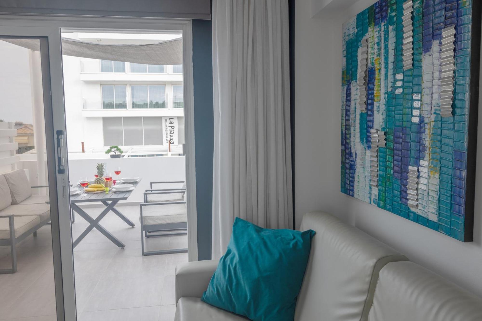 Evas Apartment Протарас Екстериор снимка